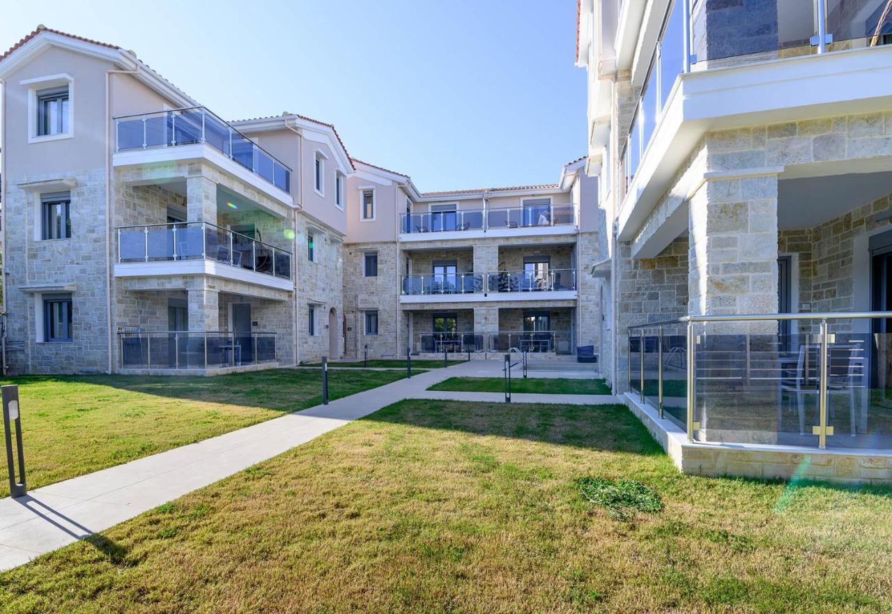 Momento Luxury Apartments Walking Distance From The Beach Nikiana Exterior foto