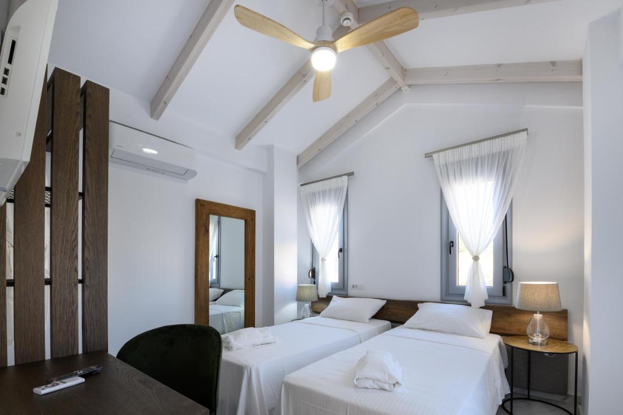 Momento Luxury Apartments Walking Distance From The Beach Nikiana Exterior foto