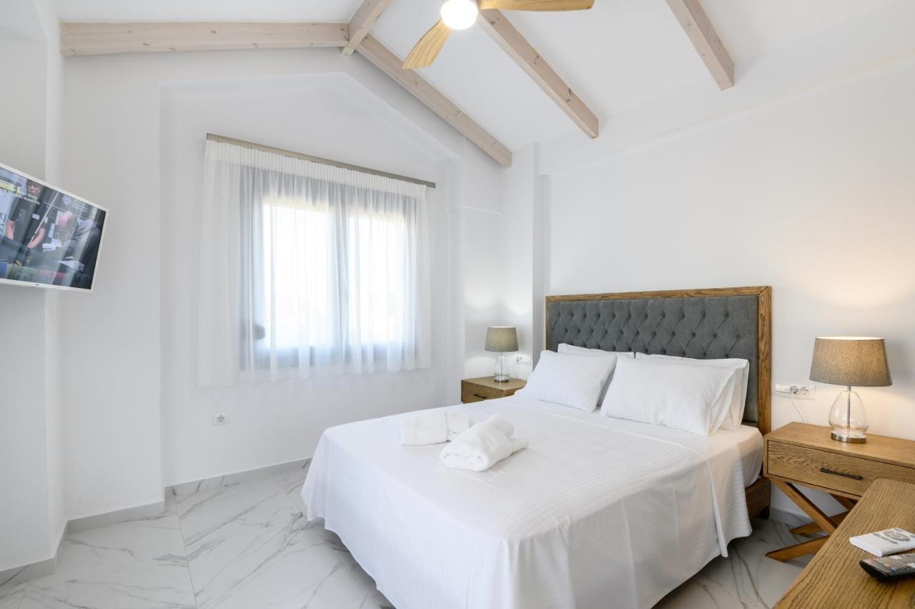 Momento Luxury Apartments Walking Distance From The Beach Nikiana Exterior foto